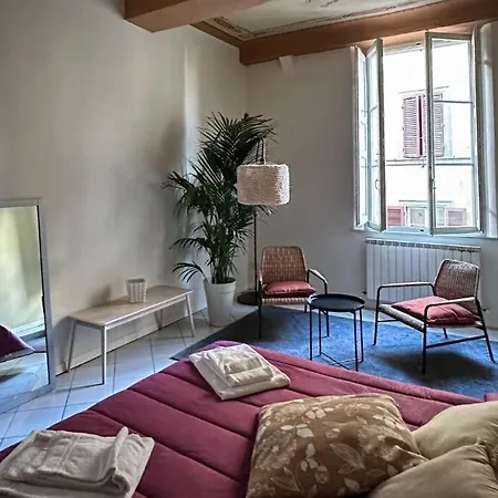 San Giorgio Home,cozy Center Apartment