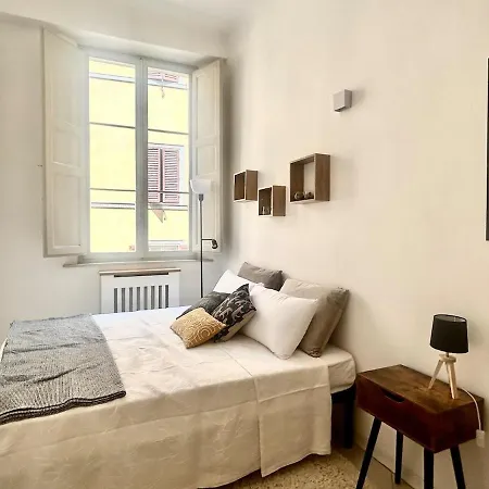San Giorgio Home,cozy Center Apartment